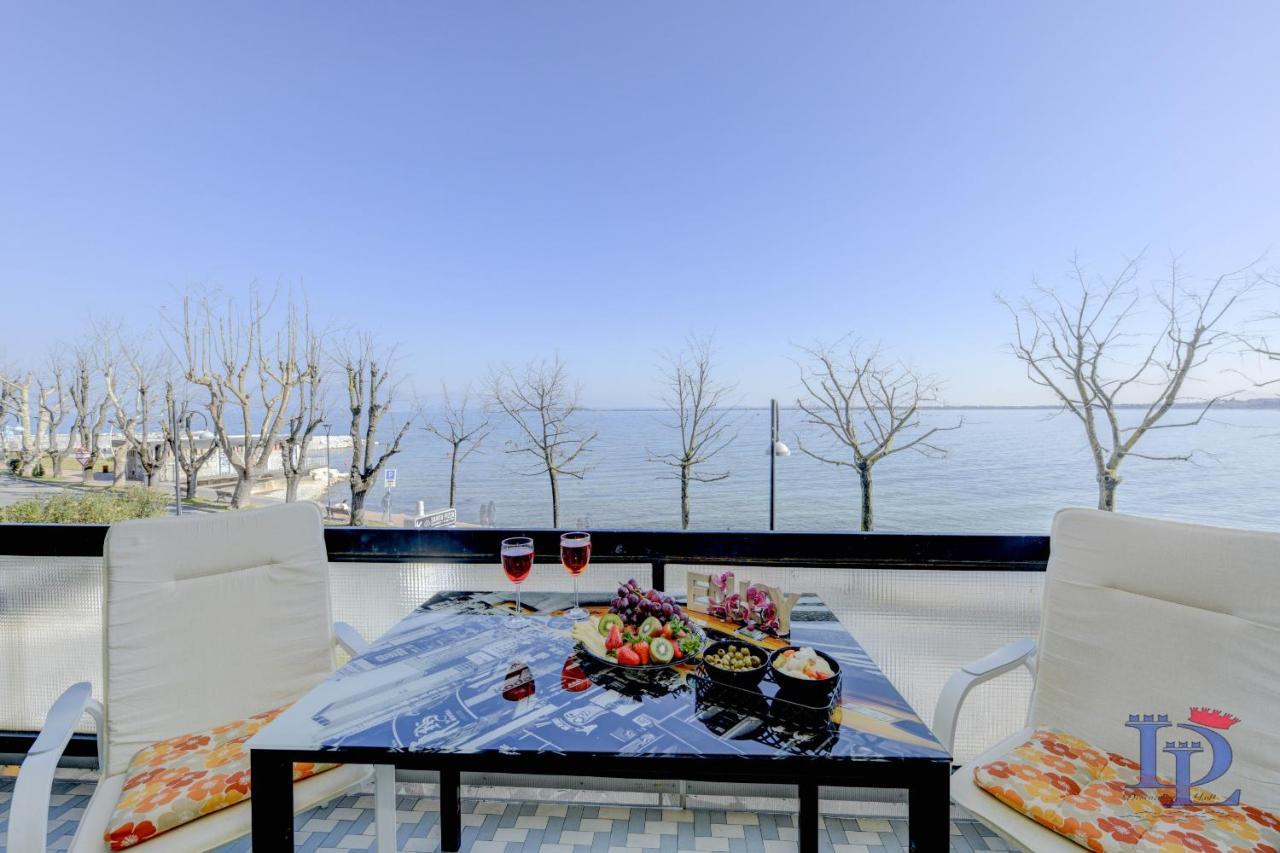 Desenzanoloft Official Partner Marriott Homes & Villas - Charming On The Lake Front Lake Desenzano del Garda Exterior photo