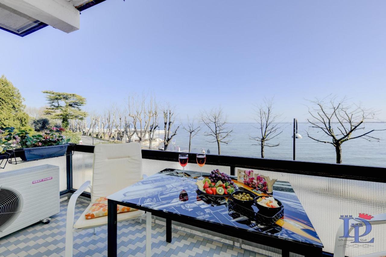 Desenzanoloft Official Partner Marriott Homes & Villas - Charming On The Lake Front Lake Desenzano del Garda Exterior photo